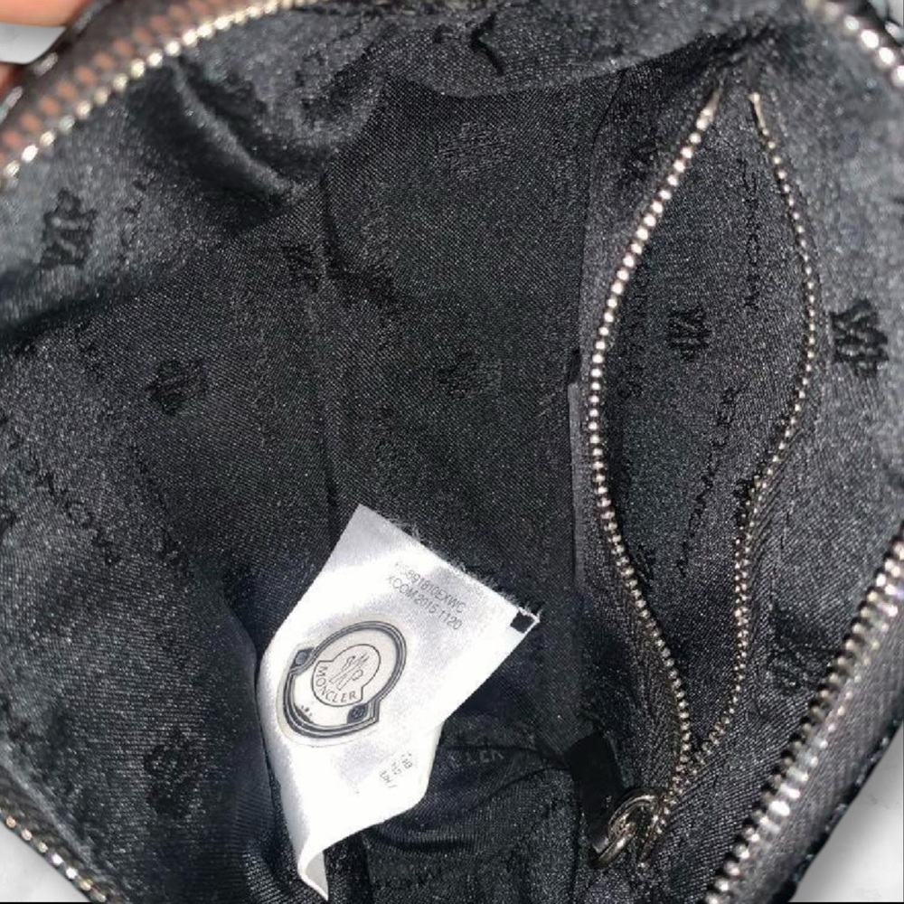 Moncler Black Embossed Leather Beauty Case Makeup Pouch Made in Italy - Picture 7 of 10